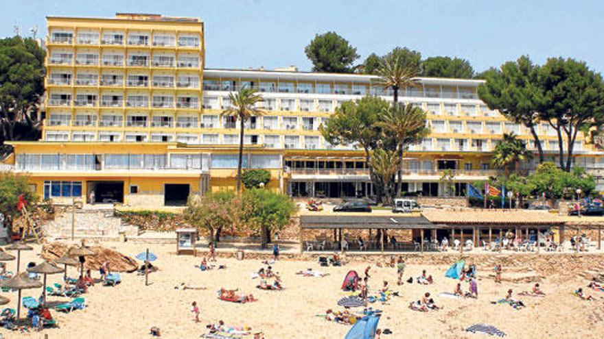 Imagen del hotel Cala Molins, ubicado en el núcleo de Cala Sant Vicenç.