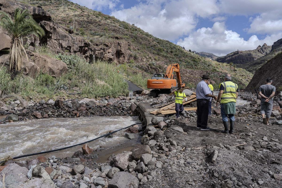 Mogán y San Bartolomé de Tirajana solicitan una reunión urgente con el Cabildo y Red Eléctrica tras los incidentes en el Barranco de Arguineguín