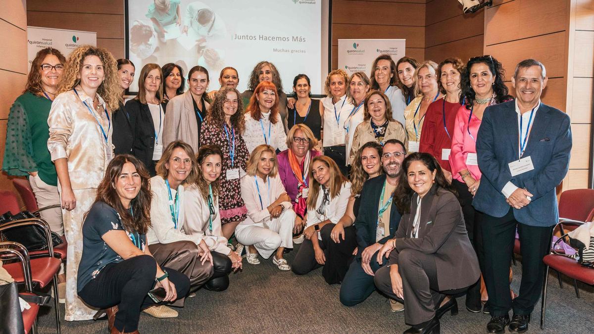 Foto de familia del encuentro "Juntos hacemos más"