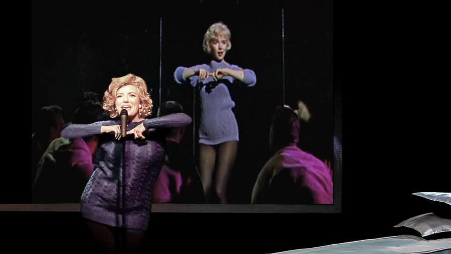 La actriz Paz de Alarcón, en una escena de Desnudando a Marilyn.