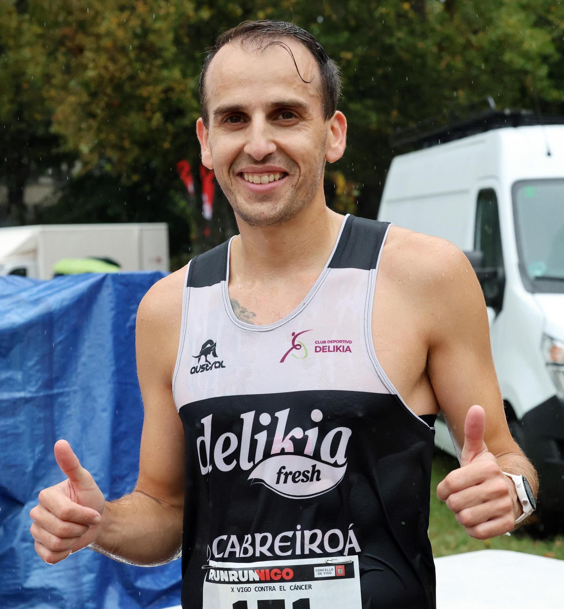 Miles de pisadas solidarias: Vigo corre contra el cáncer