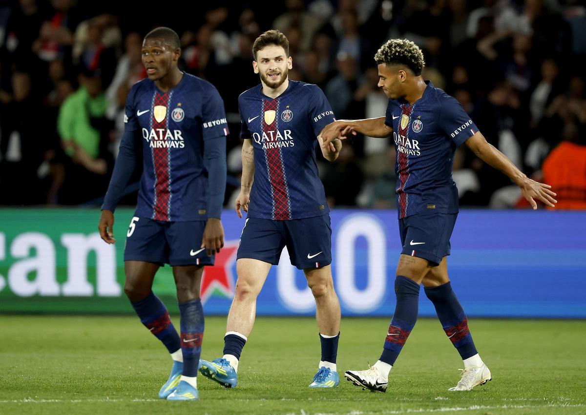 Los jugadores del PSG celebran uno de sus goles frente al Bayern