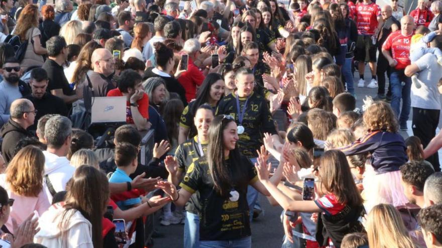 Gran recibimiento a las subcampeonas de Europa | D.P.