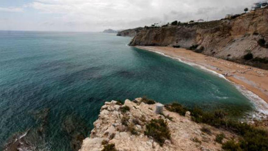 Una playa al más puro estilo ibicenco en la provincia de Alicante