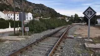 Muere una persona arrollada por un tren en un punto no autorizado para el paso