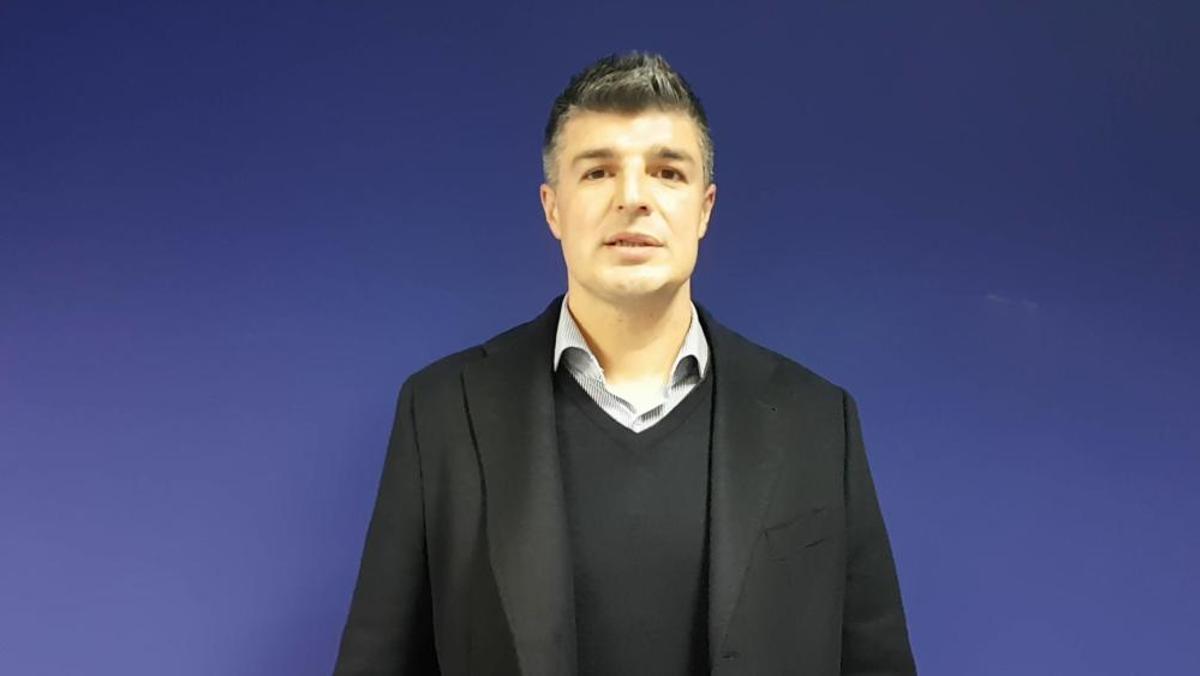 César Martín felicita la Navidad en nombre del Real Oviedo