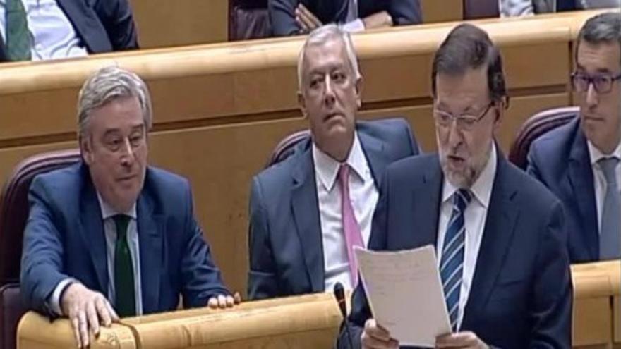 Rajoy se burla del PSOE por 'rescatar' a Jordi Sevilla