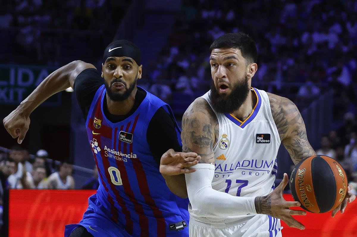 Real Madrid  -  Barcelona