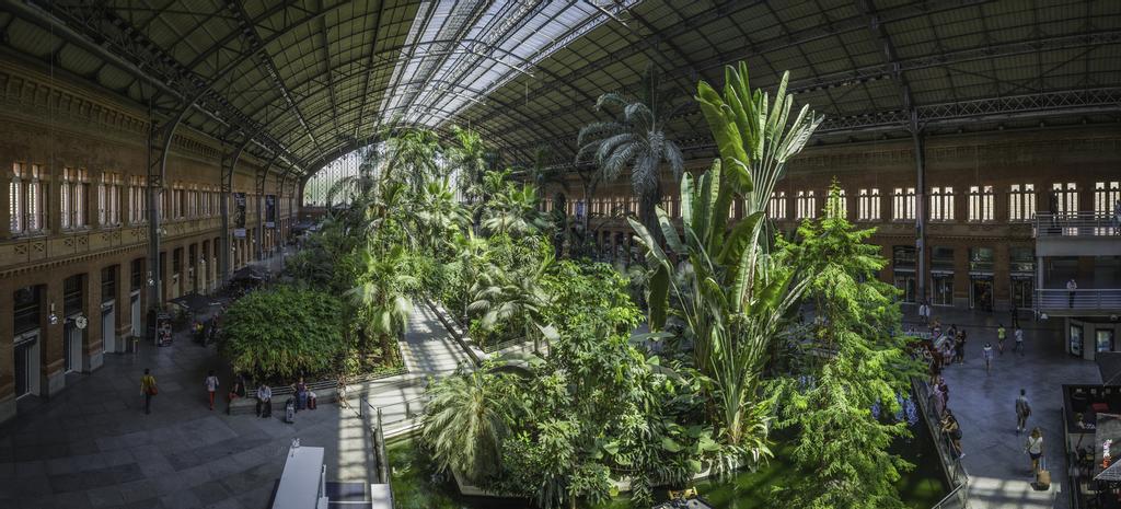 Estación Puerta de Atocha Almudena Grandes, Madrid