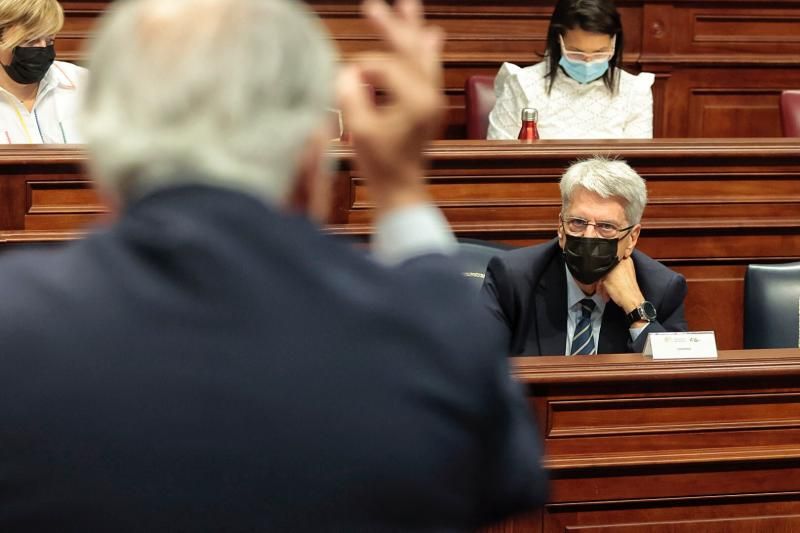 Pleno del Parlamento de Canarias