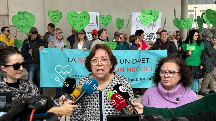 La plataforma del Vinalopó redobla la presión: concentración contra la prórroga a Ribera Salud en Elche