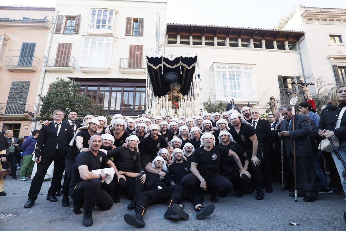El Sant Enterrament concluye las procesiones en Palma