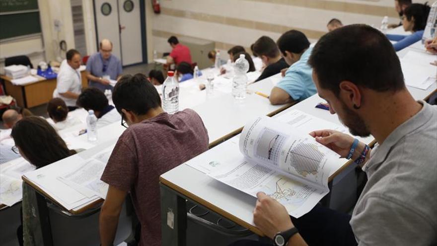 Las oposiciones de maestro dejarán la tasa de interinidad en Extremadura en el 6,9%