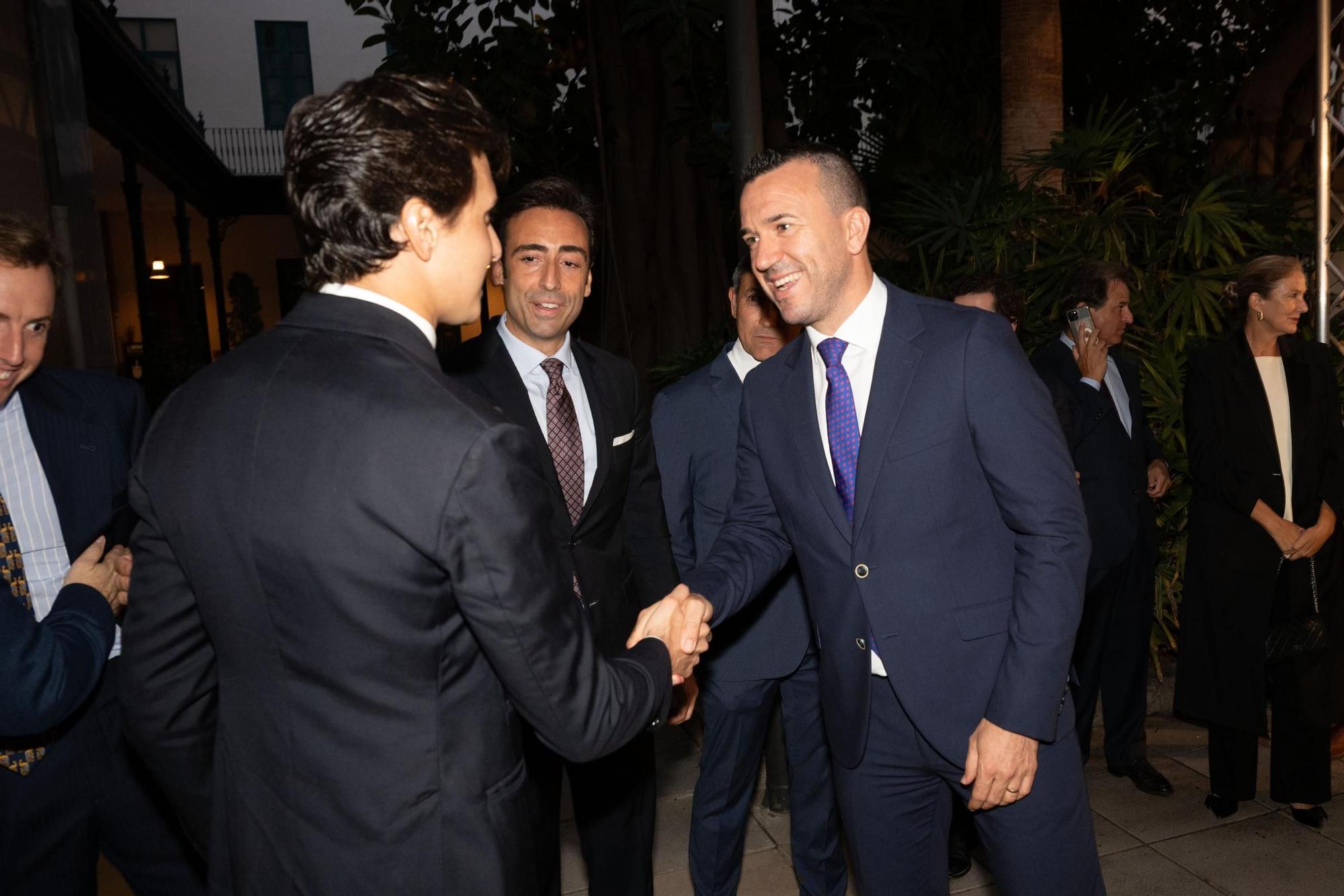 La gala de los premios taurinos de la Diputación de Valencia con Roca Rey, en imágenes