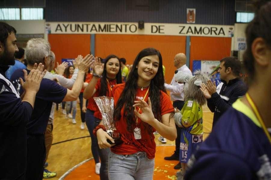 MMT Seguros - Balonmano Cisne