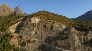 La recuperación ambiental de Penya Negra: Modelo de rehabilitación ecológica y paisajística de canteras