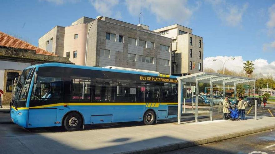 Los autobuses urbanos de Pereira se integran en el grupo Abalo. // Iñaki Abella