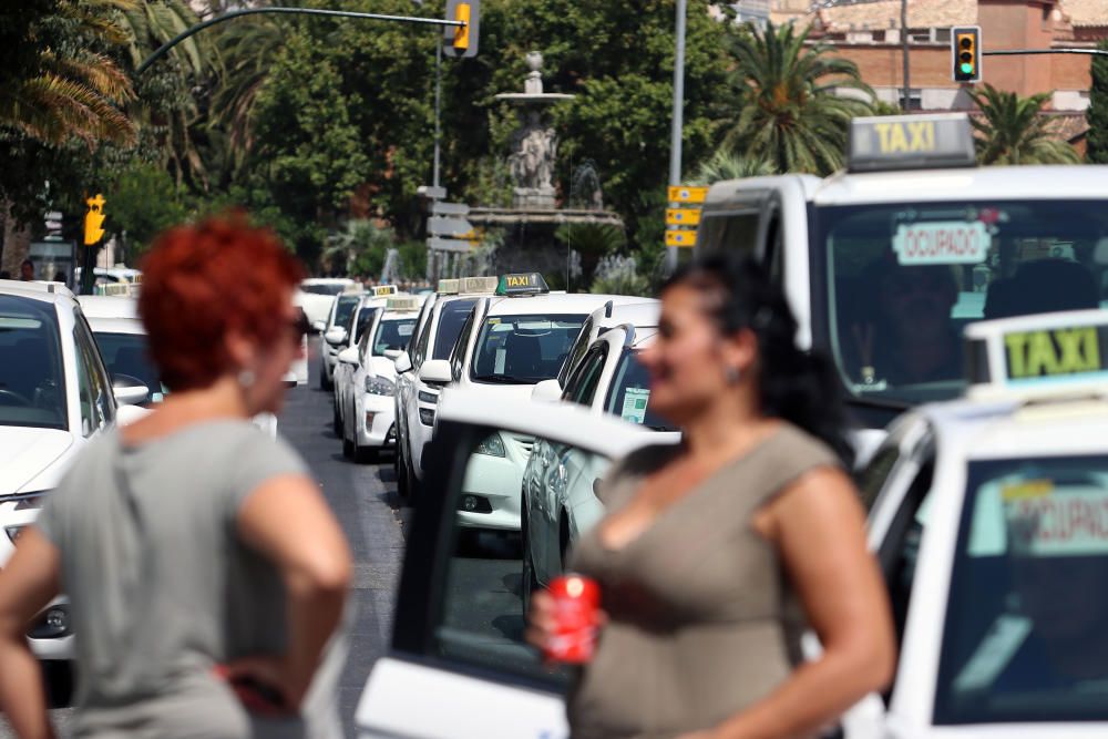 Manifestación de taxistas contra Cabify