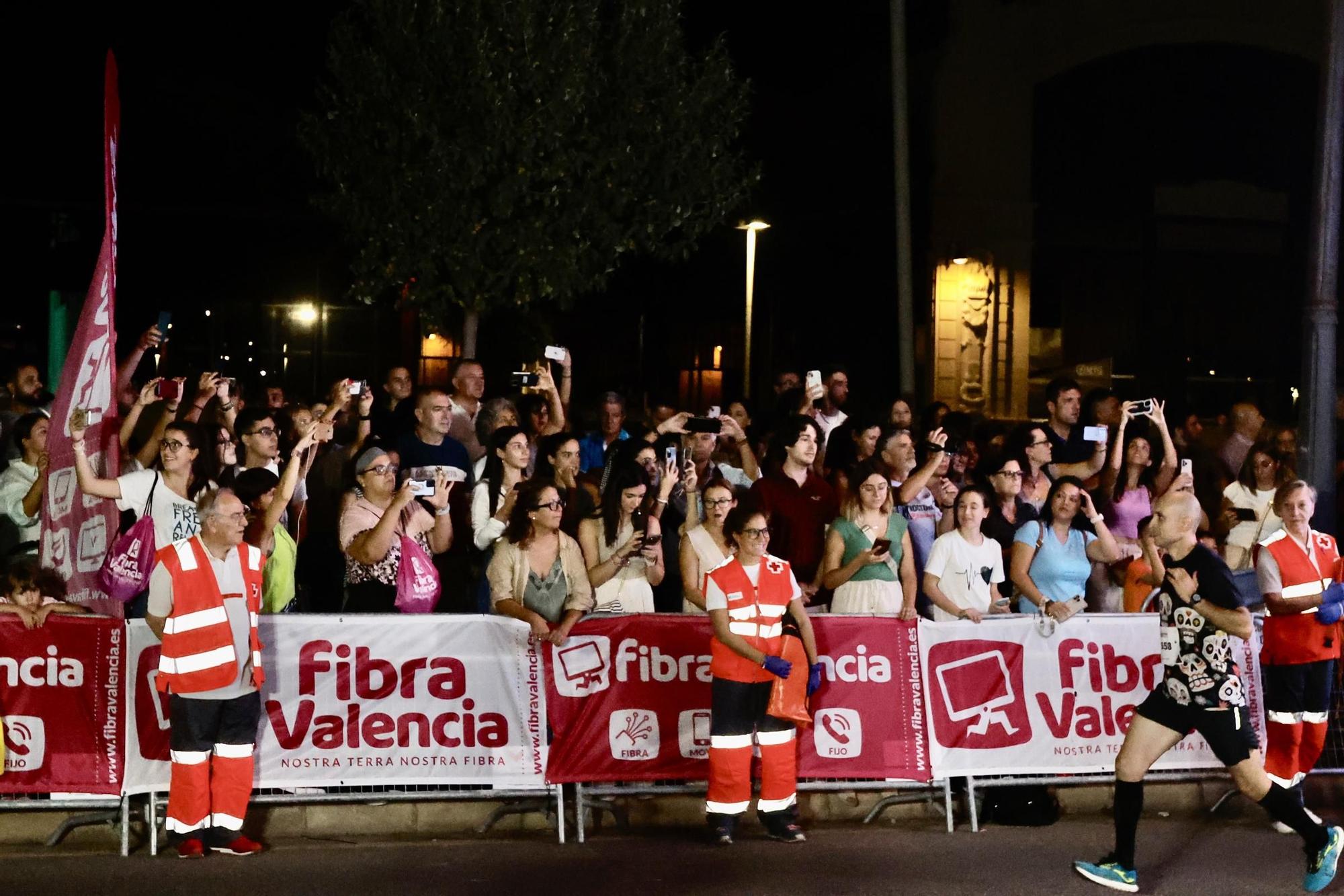 Más de 9.000 participantes toman la salida de la 15K Nocturna Valencia 2023