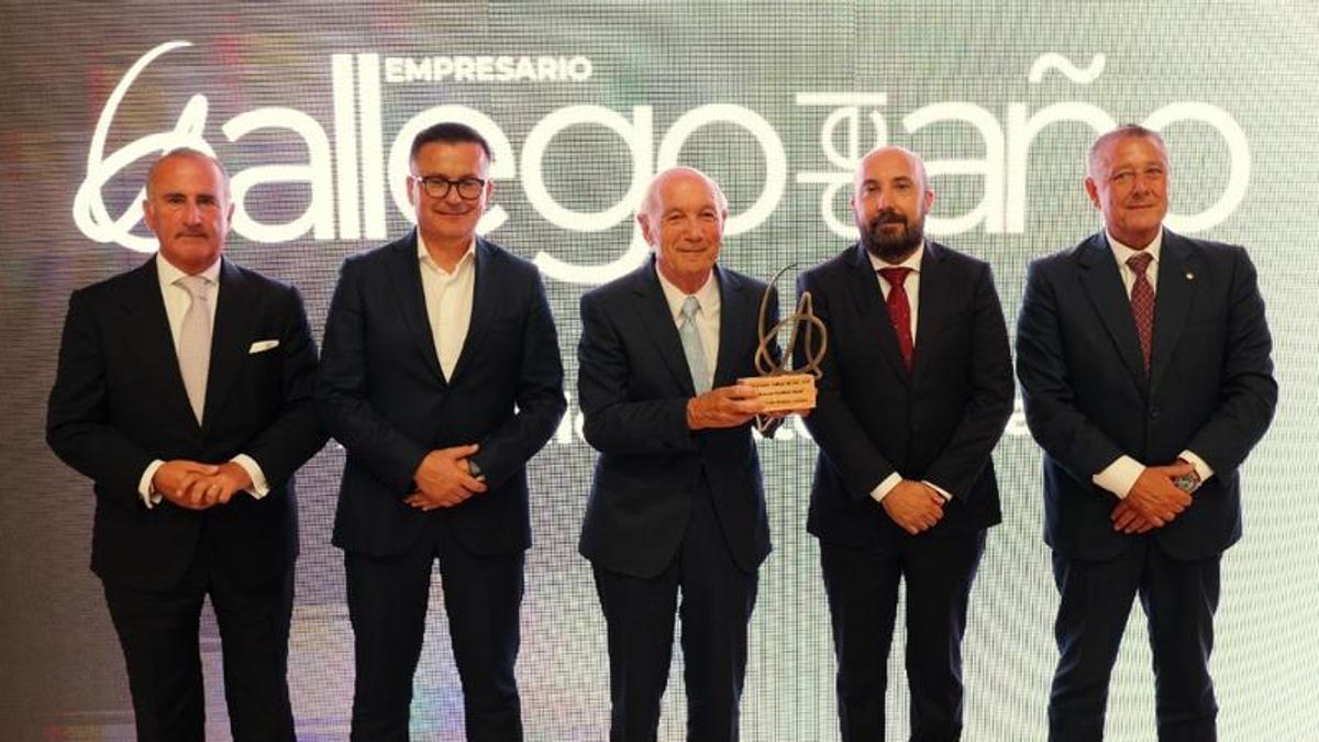 Junceda, González, Fontenla, Lage y Salcines, este viernes durante la entrega del Premio Empresario Gallego del Año 2026