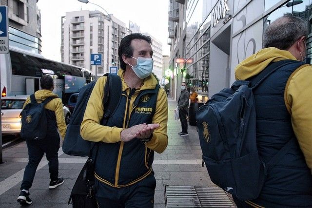 Llegada del Villarreal, oponente en la Copa del Rey del CD Tenerife, al Hotel Silken