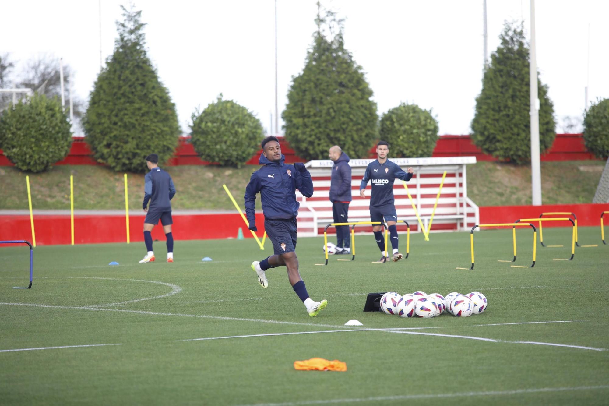 El Sporting vuelve a entrenar después de la victoria en Villareal (en imágenes)