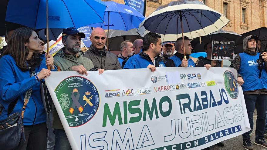 Los sindicatos policiales reclaman &quot;más protección&quot; tras el tiroteo de Isla Mayor: &quot;Nos están matando&quot;