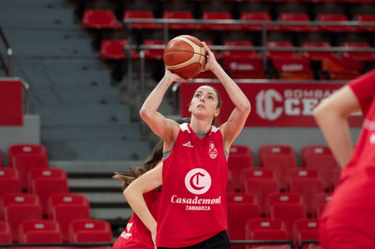 CASADEMONT FEMENINO ENTRENAMIENTO PRAGA FEBRERO 2026
