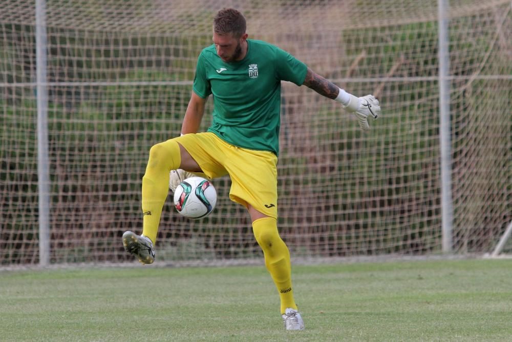 Partido de fútbol amistoso entre FC Cartagena y Mar Menor