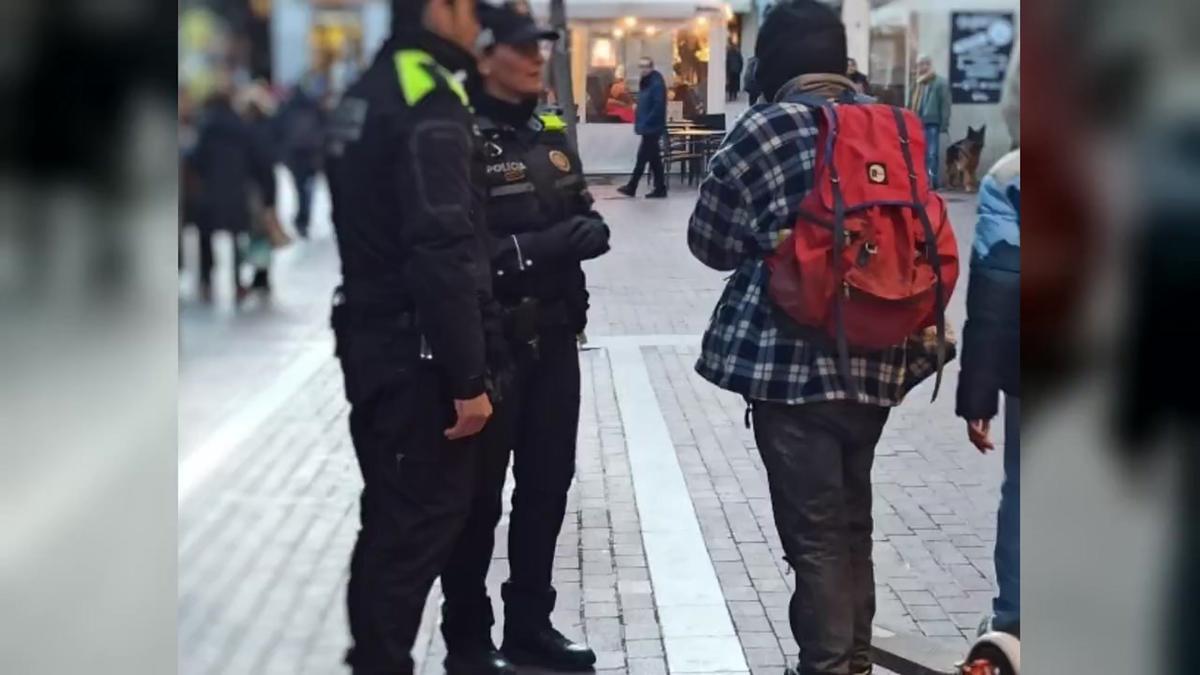 Control policial a un patinete