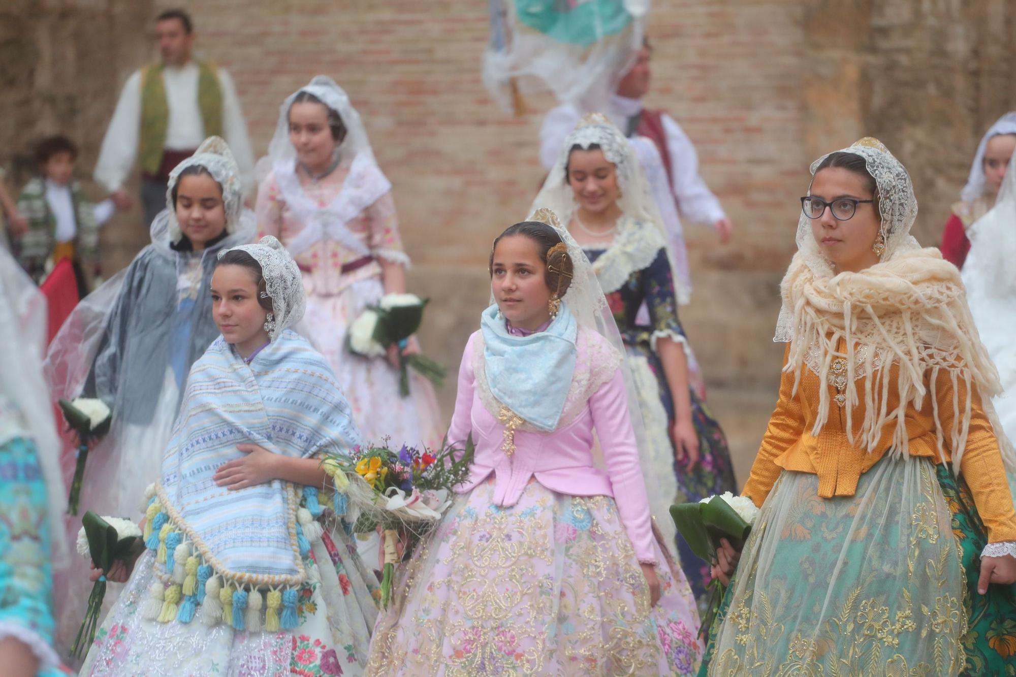 Búscate en el primer día de ofrenda por la calle de la Paz (entre las 17:00 a las 18:00 horas)