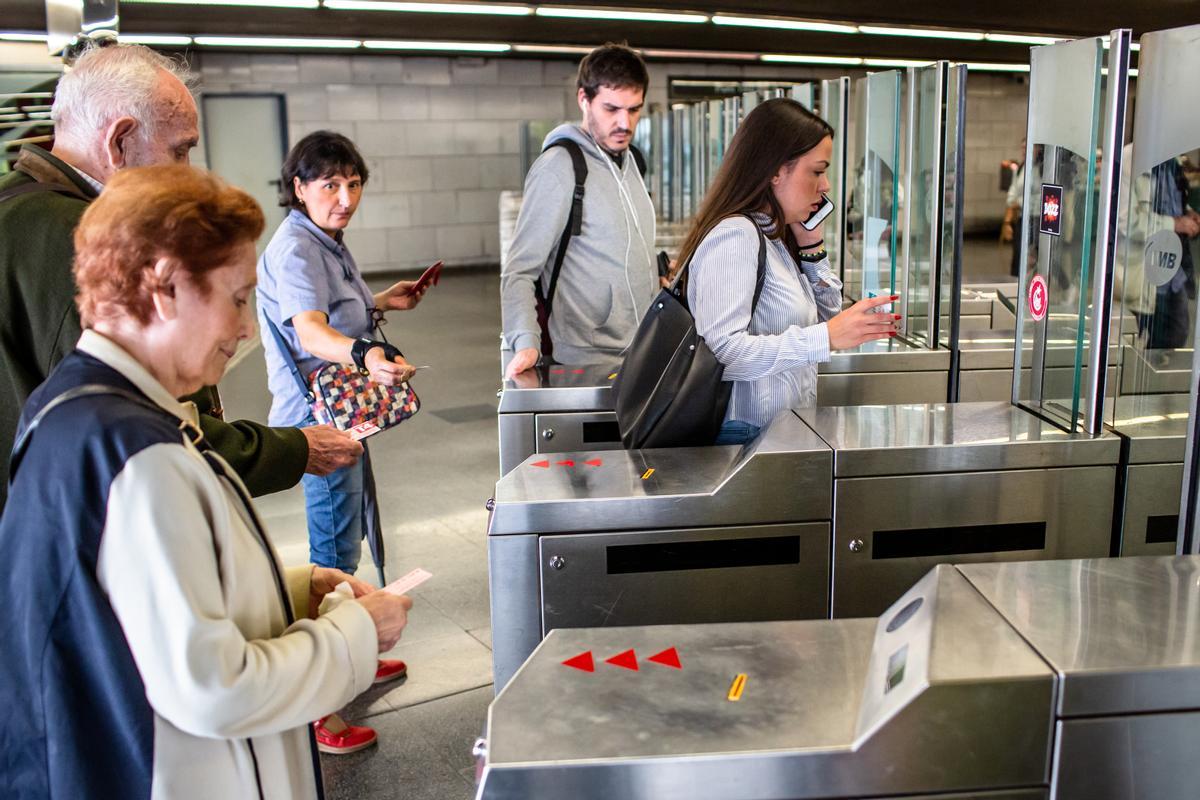 Les tarifes de metro i autobús a Barcelona per al 2023: tots els preus de TMB