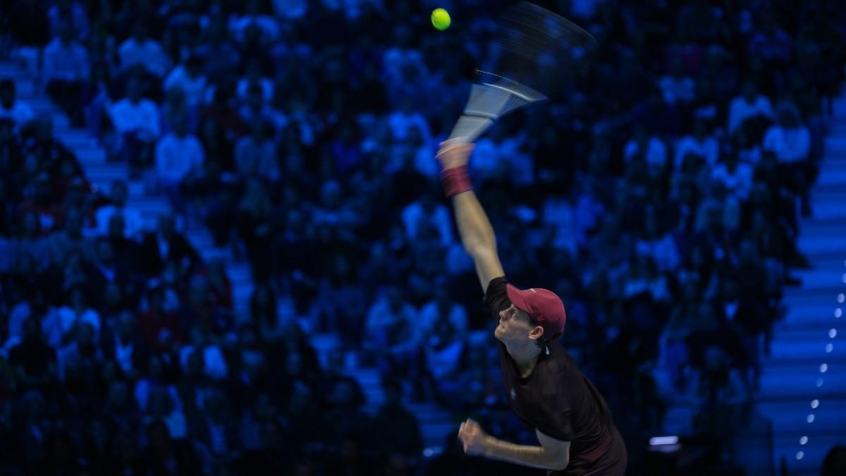 Jannik Sinner, durante un servicio