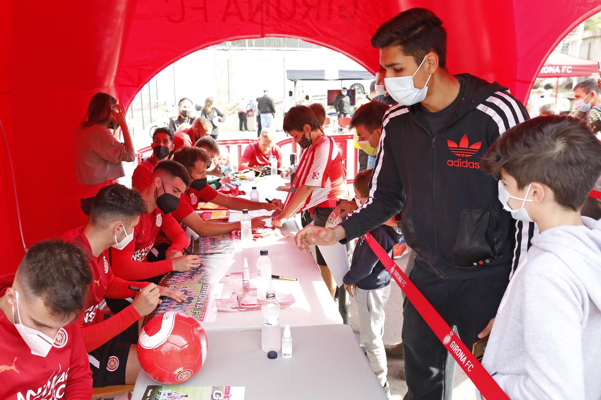 El Girona rep l'escalf de l'afició