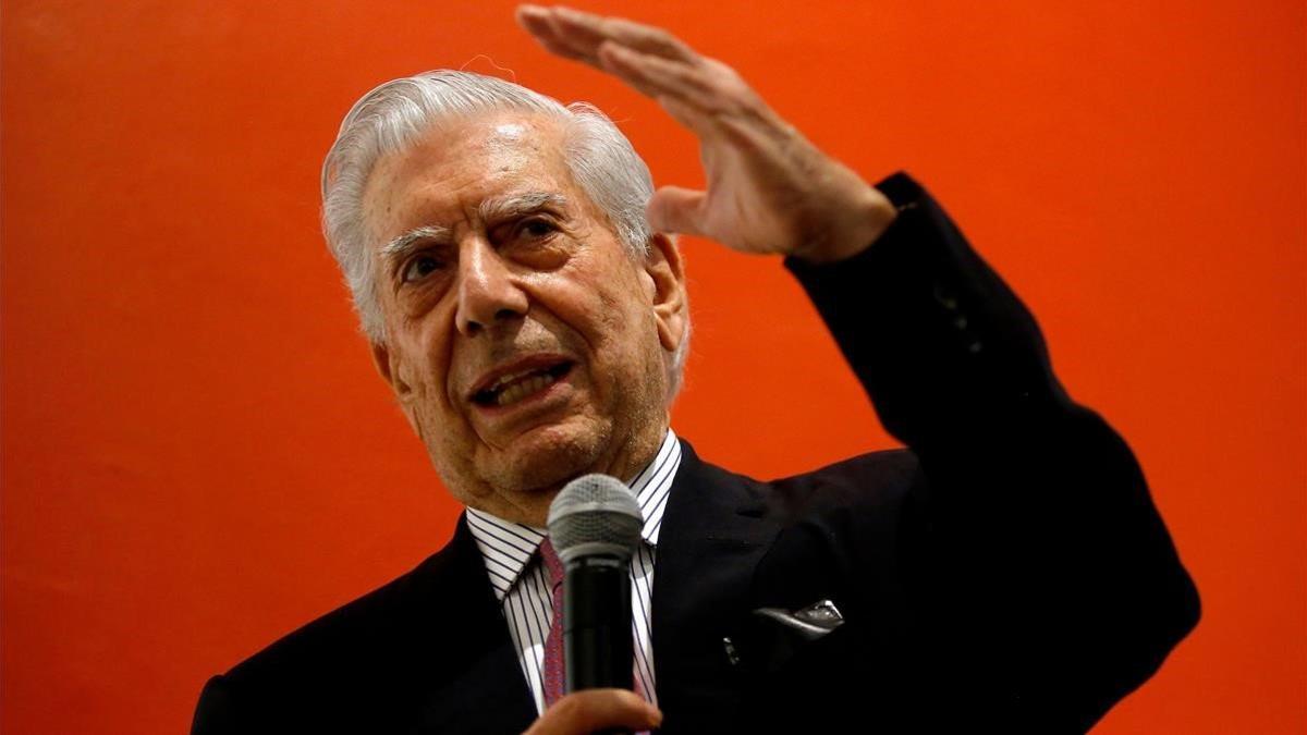 zentauroepp48345322 peruvian writer mario vargas llosa speaks during a press con190527181847