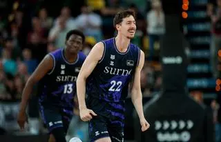 Aleix Font, jugador del Surne Bilbao Basket: «Este domingo intentaré putear al Leyma Coruña, pero el resto del año lo animaré a muerte»