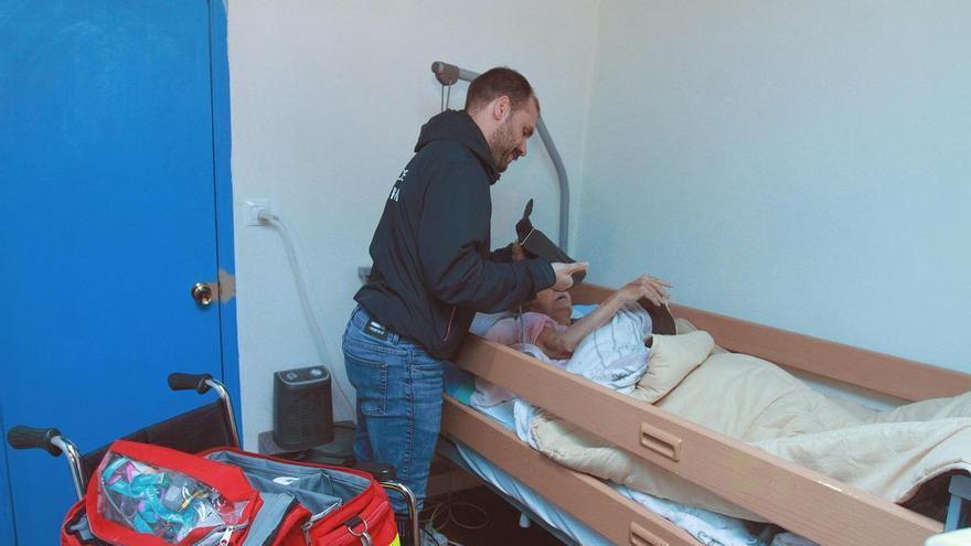 Enfermería a domicilio que educa en salud y apoya al cuidador en el rural