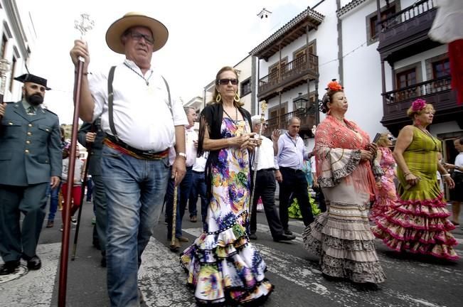 ROMERIA ROCIERA Y OFRENDA A LA VIRGEN