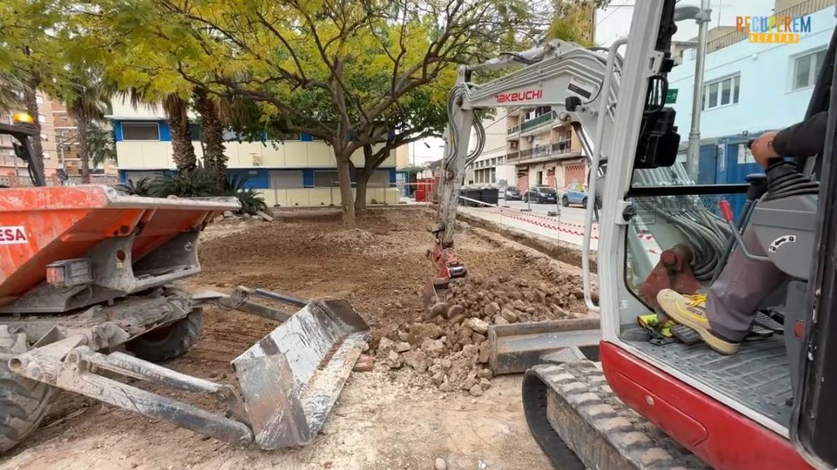Obras en el entorno de l'Alqueria del Pi.