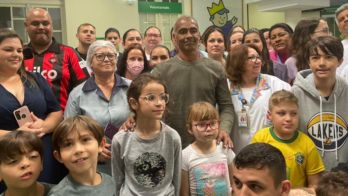 Romário: "Es un honor volver a vestir la camiseta del mejor club del mundo"