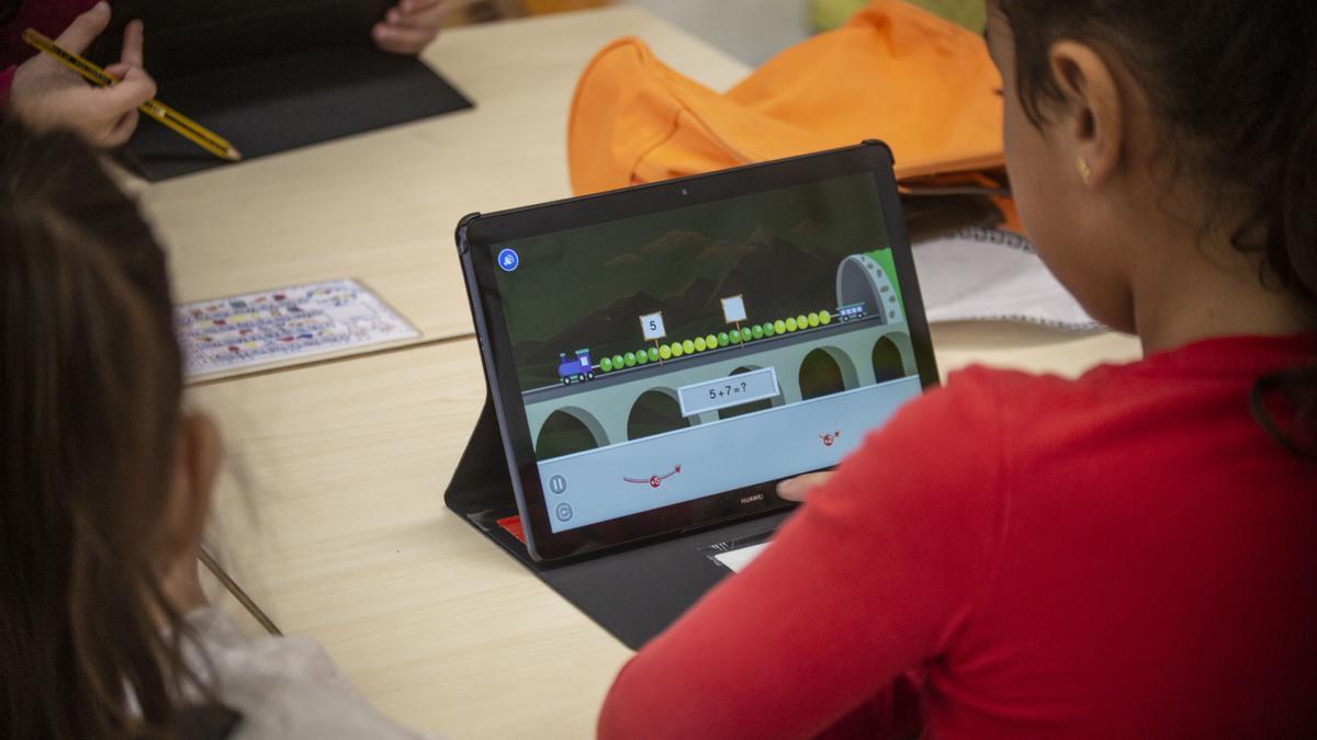 En el colegio José Carlos Aguilera los alumnos de toda la Primaria aprenden Matemáticas con videojuegos