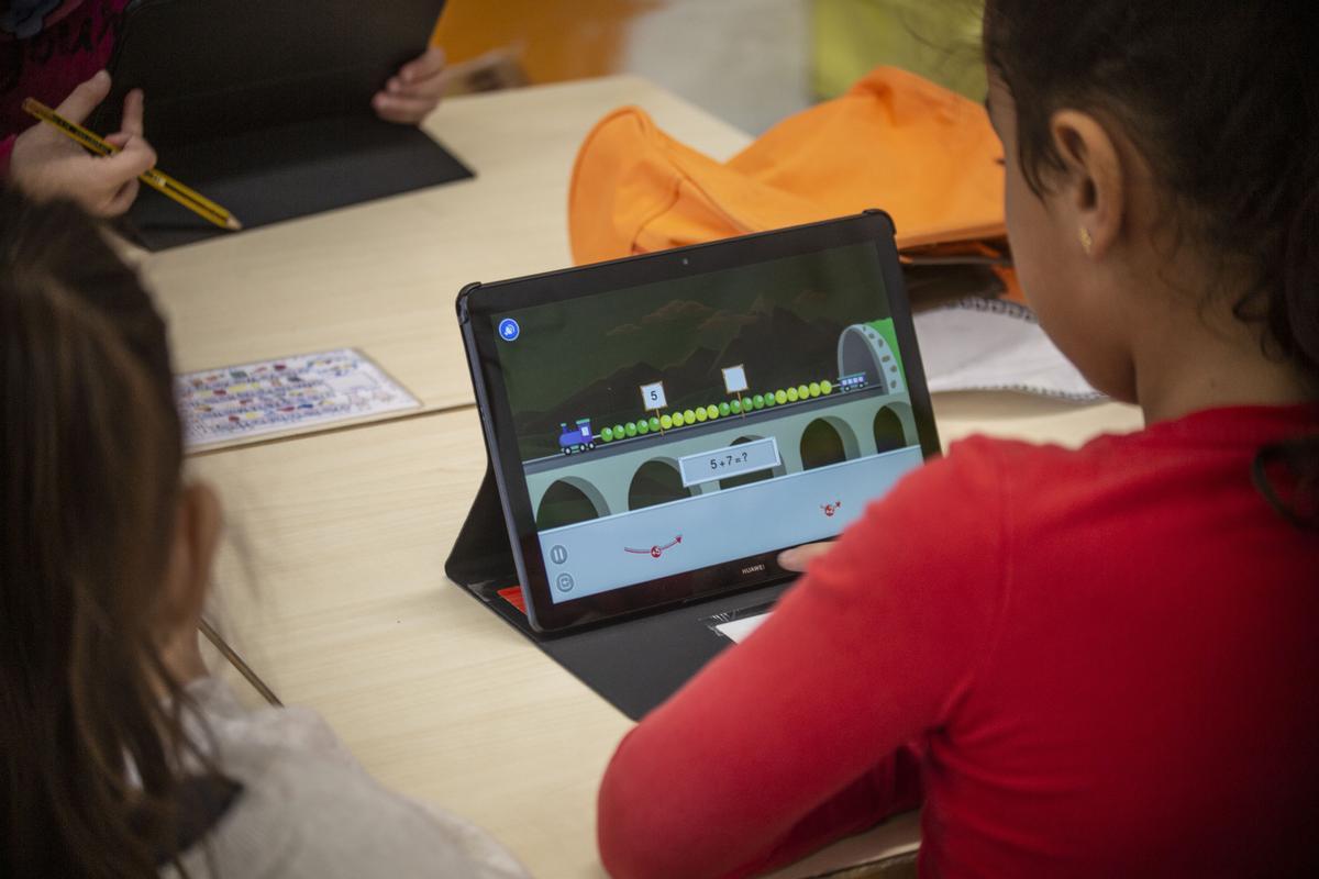 En el colegio José Carlos Aguilera los alumnos de toda la Primaria aprenden Matemáticas con videojuegos