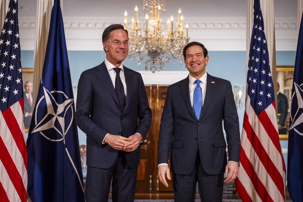 El secretario general de la OTÁN, Mark Rutte y el secretario de Estado de EEUU, Marco Rubio, en el Departamento de Estado en Washington, DC, el 8 de abril de 2026