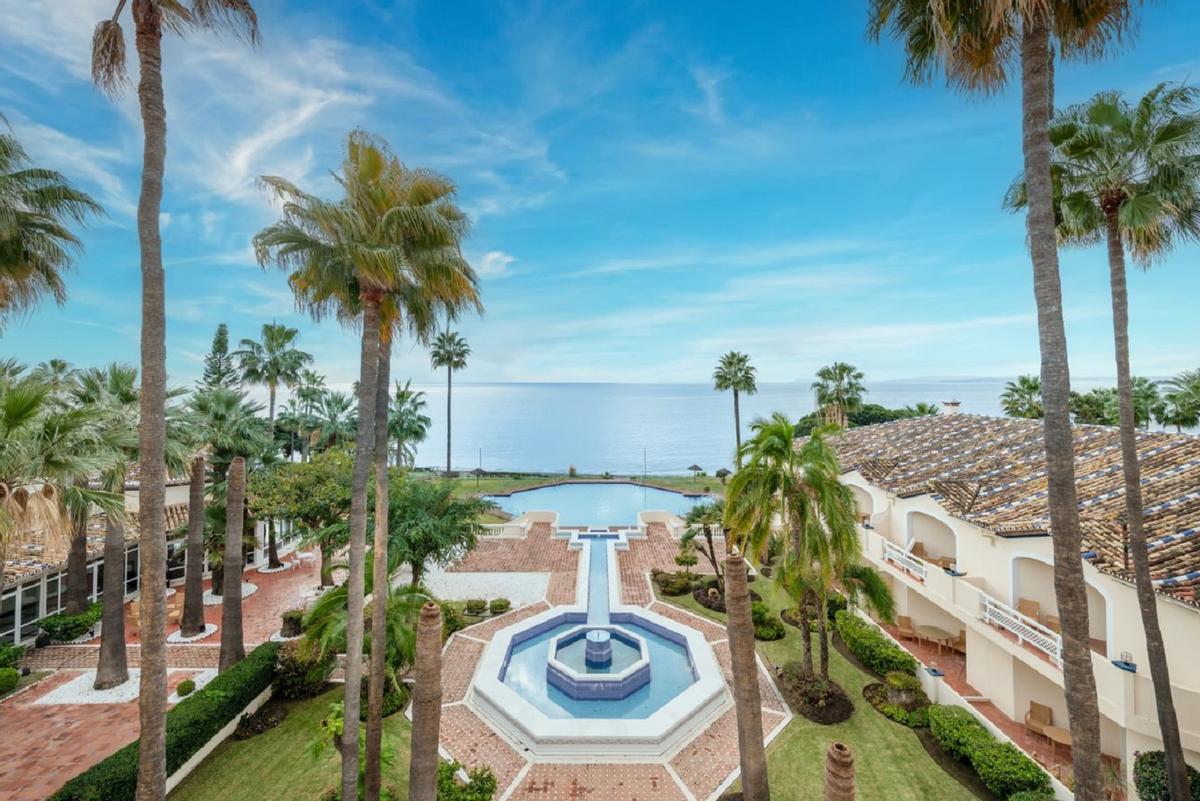 ACHM Hotels by Marriott ha reformado el hotel Las Dunas de Estepona para su reapertura.