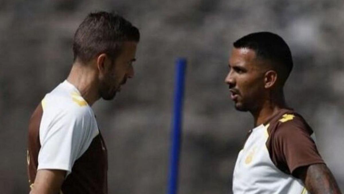 Viera y Viti, bajas; Gil y Marvin, los recambios Viera y Viti, bajas; Gil y Marvin, los recambios