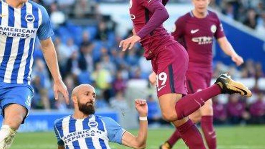 El City de Guardiola no falla en el seu debut a la Premier