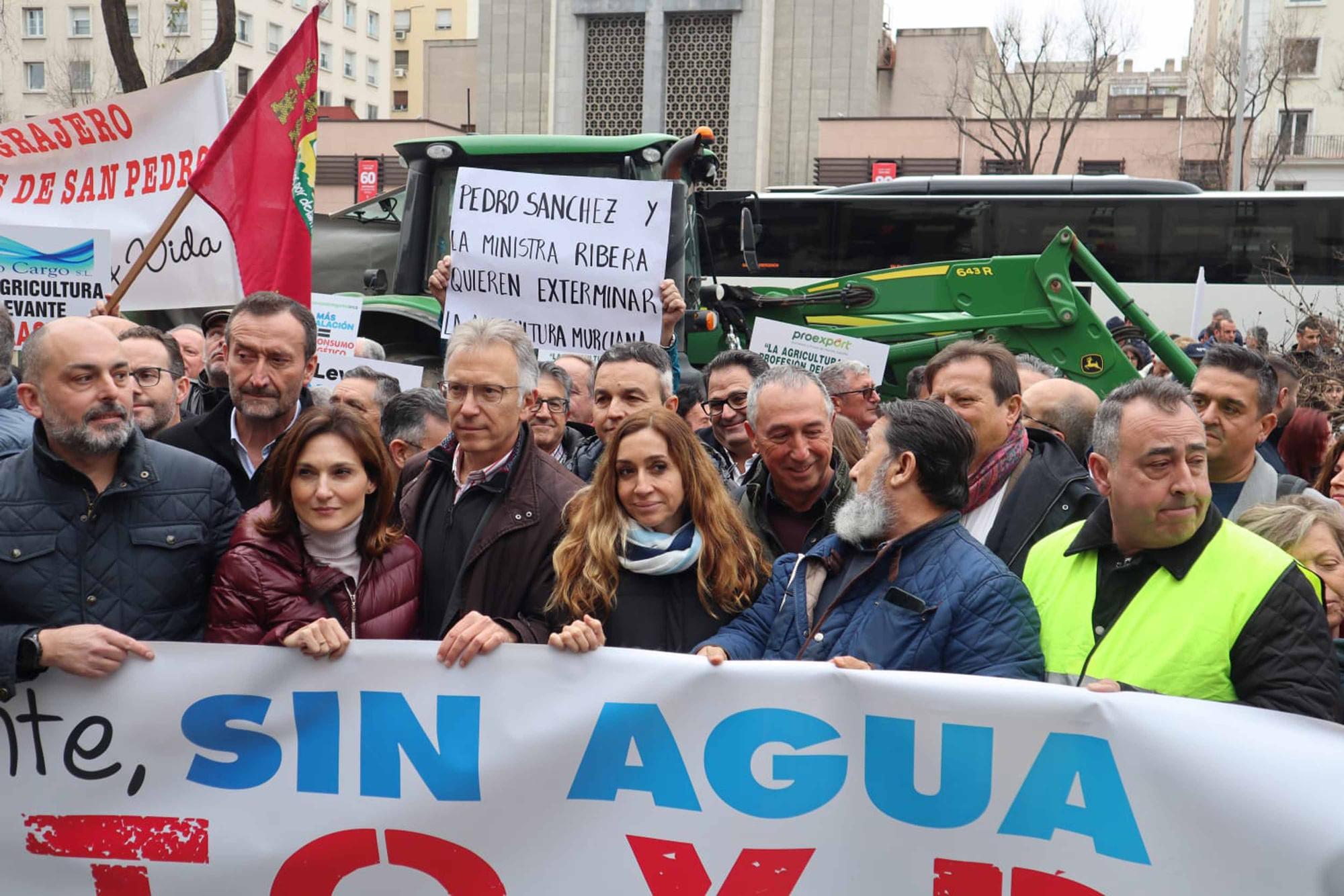 Manifestación en Madrid  exigir la retirada inmediata del recorte del Tajo-Segura