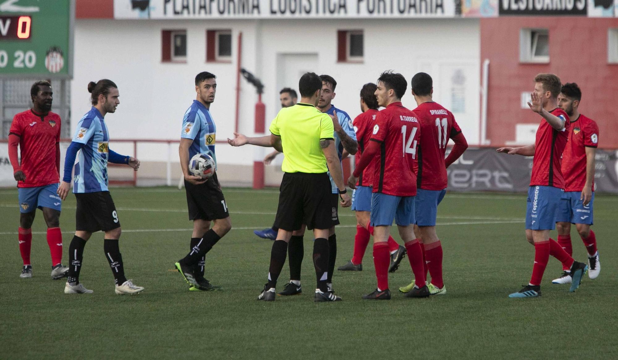 Empate entre el Atlético Saguntino y el CD Acero, en un inusual  derbi, con el Saguntino como local en el Fornás.