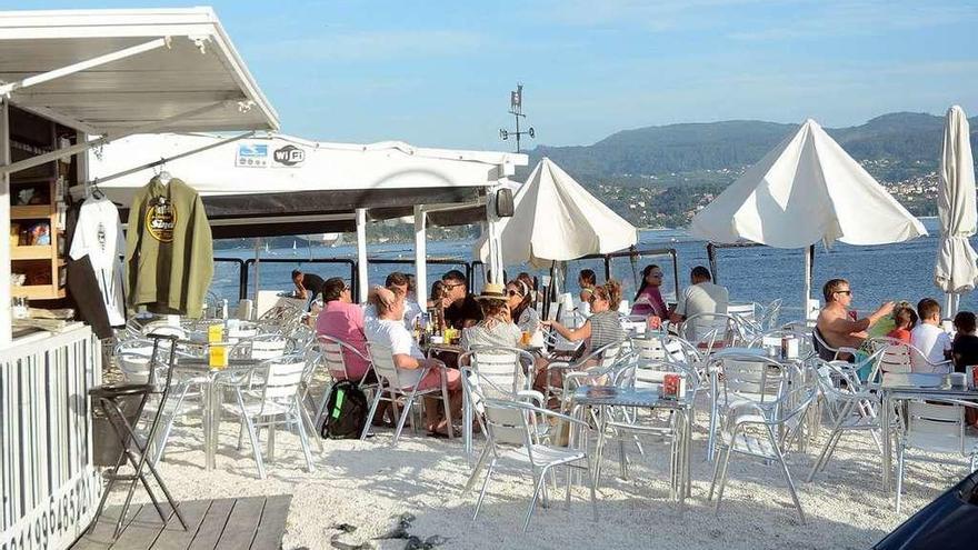 La Xunta vetará los nuevos chiringuitos a pie de playa que no puedan desmontarse