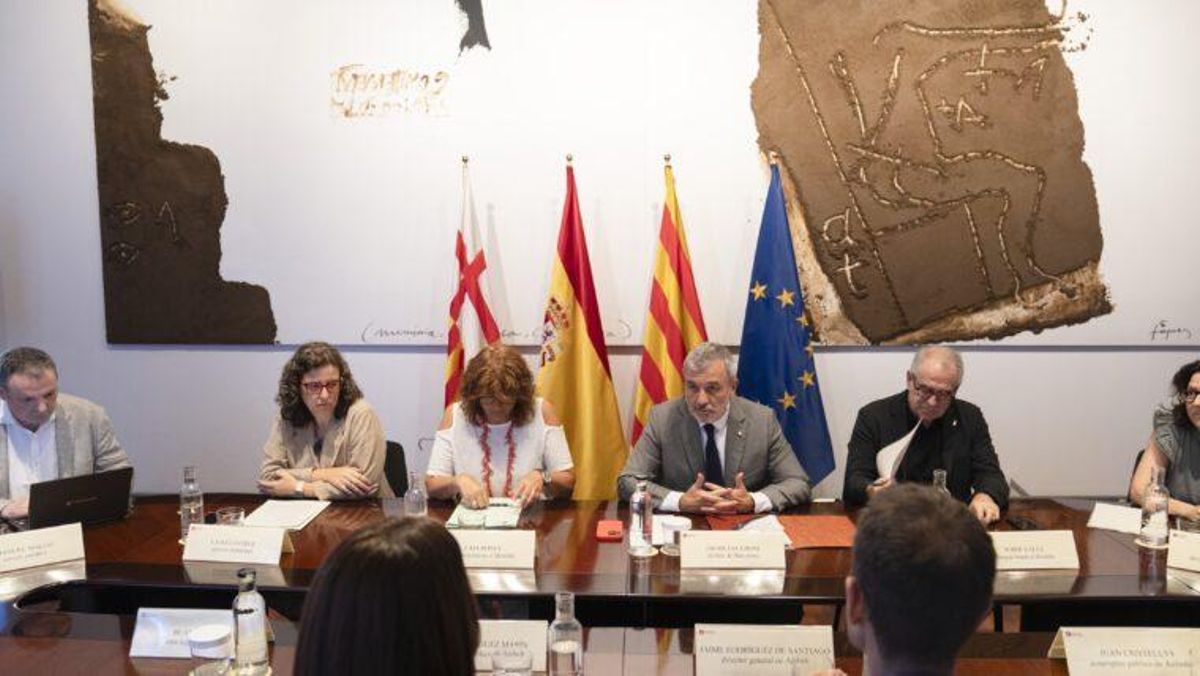 Nova proposta de conveni amb Airbnb per controlar la legalitat dels pisos turístics Nova proposta de conveni amb Airbnb per controlar la legalitat dels pisos turístics